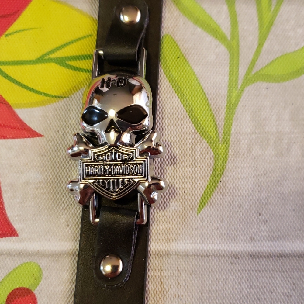 H-D MENS BRACELET/ BAND NWOT